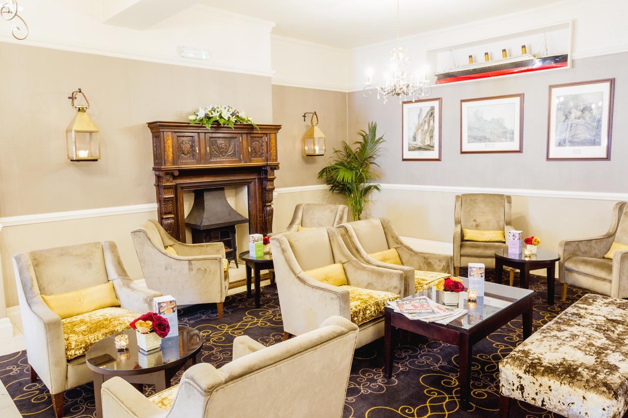 White Swan Hotel 3*