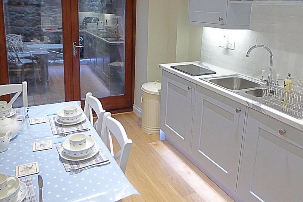 Falstaff House: Georgian Charm In Holiday home *