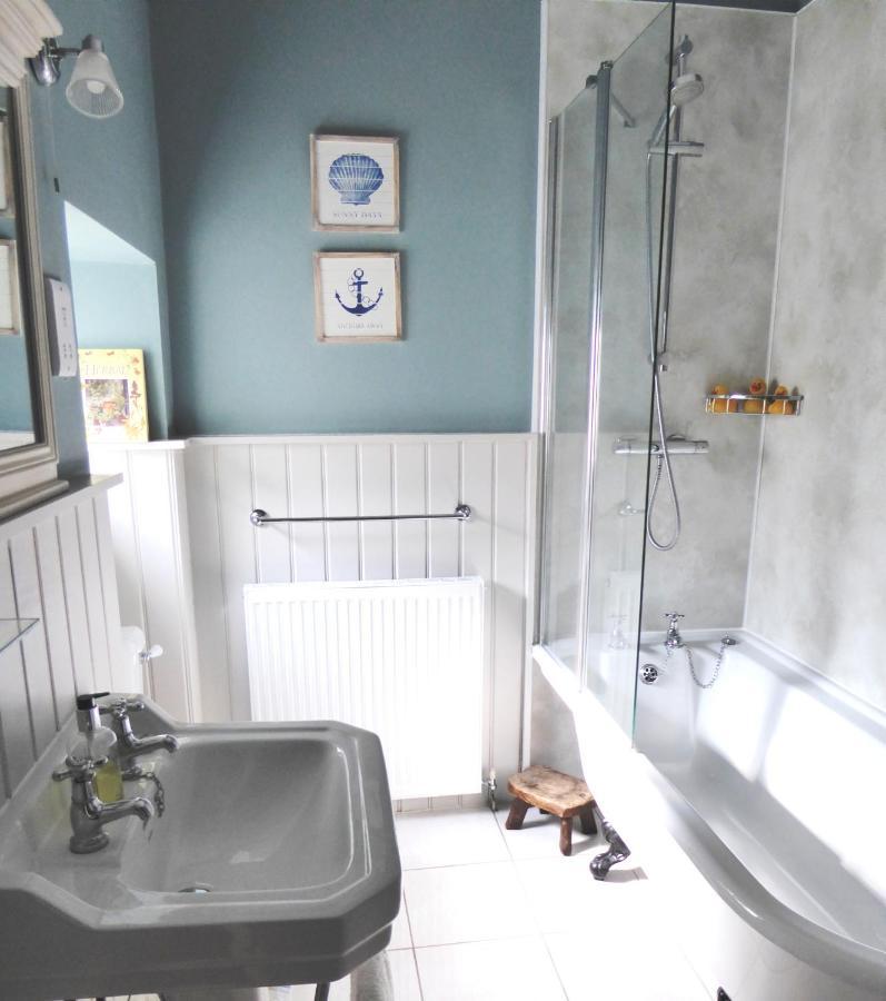 Peaseblossom House, A Charming Grade Ii Listed Building, In A Great Location In